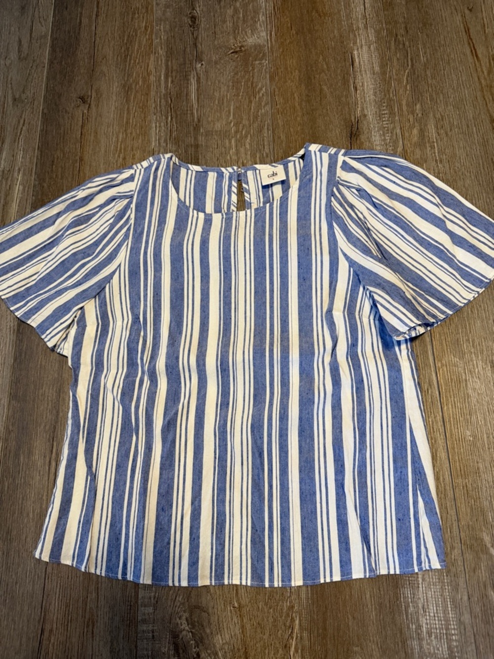 CAbi #5343 Seersucker
Striped Top In Wing Blue